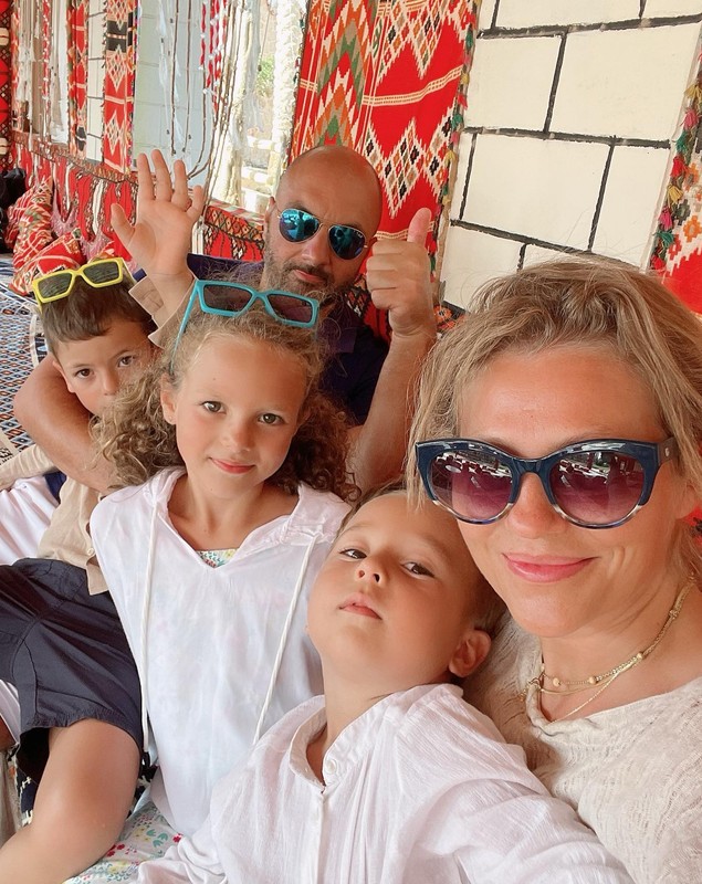 Mirela Vaida și soțul ei aniversează astăzi 13 ani de căsnicie. Ce a transmis vedeta pe contul de socializare