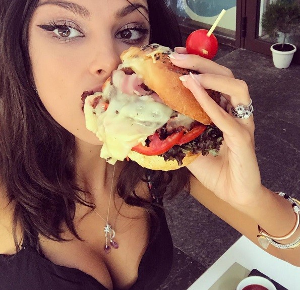 Mădălina Ghenea a slăbit 6 kilograme după naștere. Ce mănâncă actrița pentru a se îngrășa