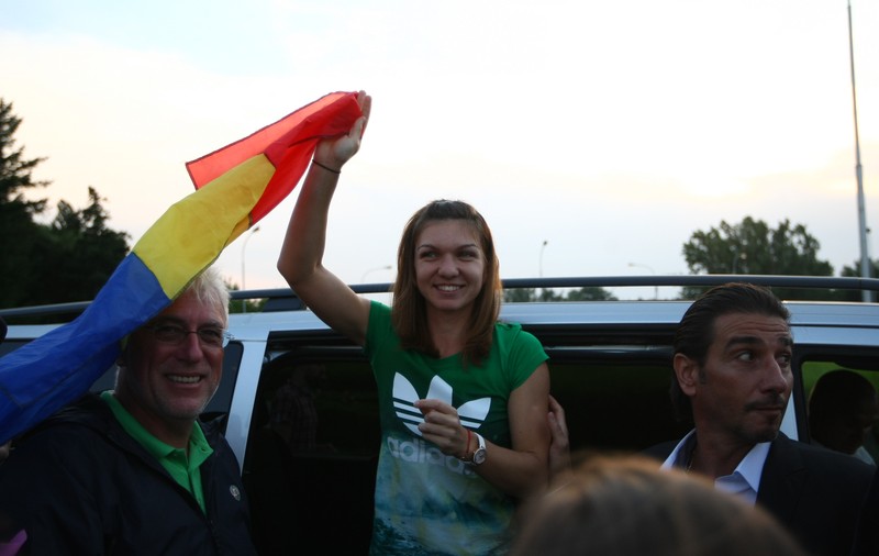 Simona Halep A LUAT O GRĂMADĂ de BANI de la Roland Garros! Dar NU SUNT TOŢI ai EI