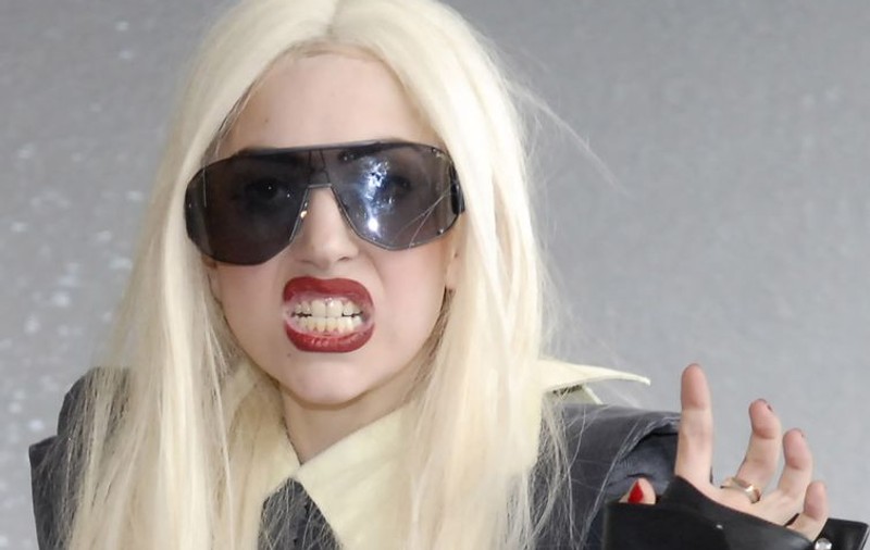 Lady GaGa l-a depăşit pe Obama pe Facebook. Următoarea ţintă e Michael Jackson