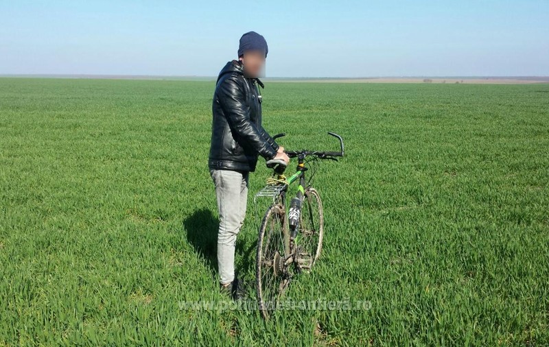 Turcul a vrut să intre ilegal în România…pe bicicletă