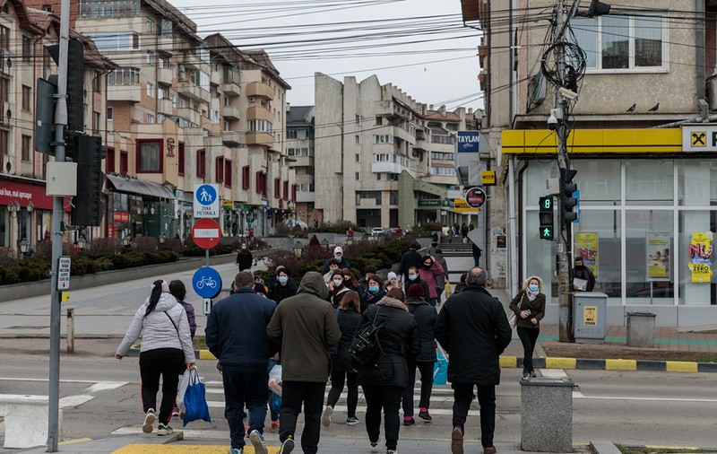 Al doilea județ care intră în scenariul roșu, în valul 4 de COVID. Rata de infectare, în creștere în mai multe județe