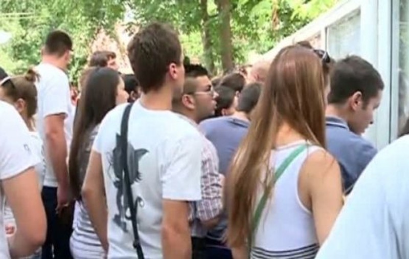 Le dă rușine elevilor români! Un japonez a luat 9,25 la Evaluarea Națională! 