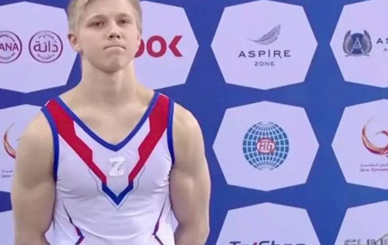 Gimnastul rus care a purtat la Cupa Mondială litera „Z”, simbolul invaziei ruse din Ucraina, a fost suspendat pentru un an