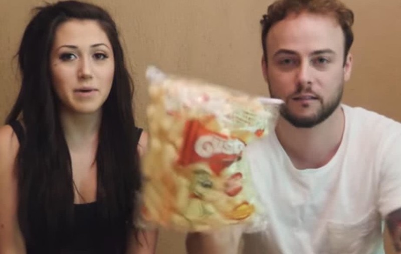 VIDEO. Cum reacționează americanii când mânancă dulciuri și snacks-uri din România