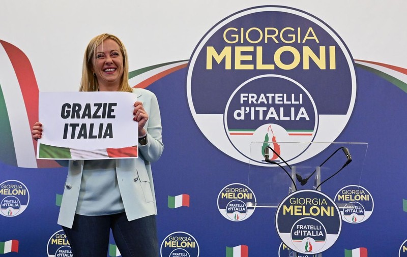 „Oamenii nu dau doi bani pe lupta cu fascismul, vor să știe cum trec iarna”. Cum a câștigat Giorgia Meloni alegerile din Italia și de ce viitorul țării pare sumbru