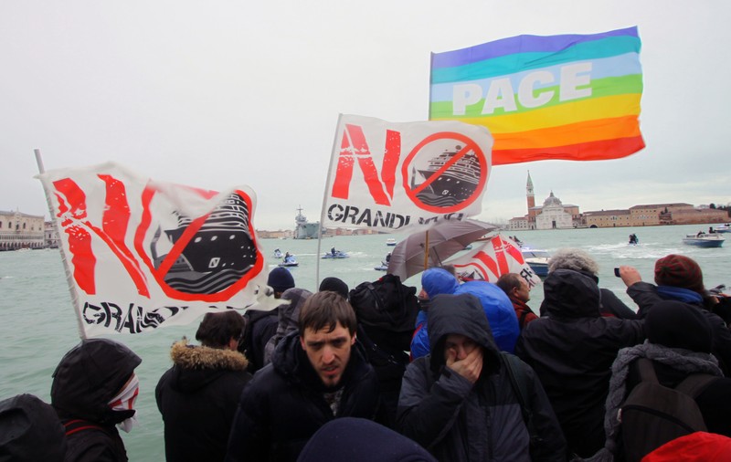 Locuitorii din Veneția au protestat împotriva numărului mare de turiști: „Ne distrug orașul”