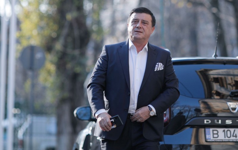 Auditorii se delimitează de faptele de care este acuzat Niculae Bădălău