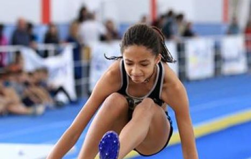 Fiica un regretat portar din Liga I, multiplă campioană națională la atletism! ”Tati aleargă cu mine!”. Vrea să-și depășească antrenoarea, aur olimpic la LA! | FOTO și VIDEO