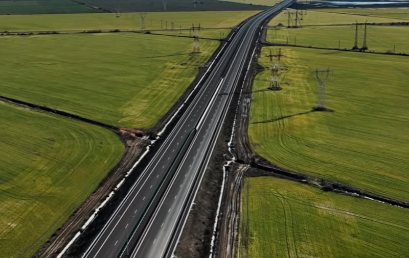 Cum arată acum Drumul Expres Brăila – Galați. Lucrările sunt blocate pe drumul de 11 km care trebuia să fie gata de anul trecut | VIDEO