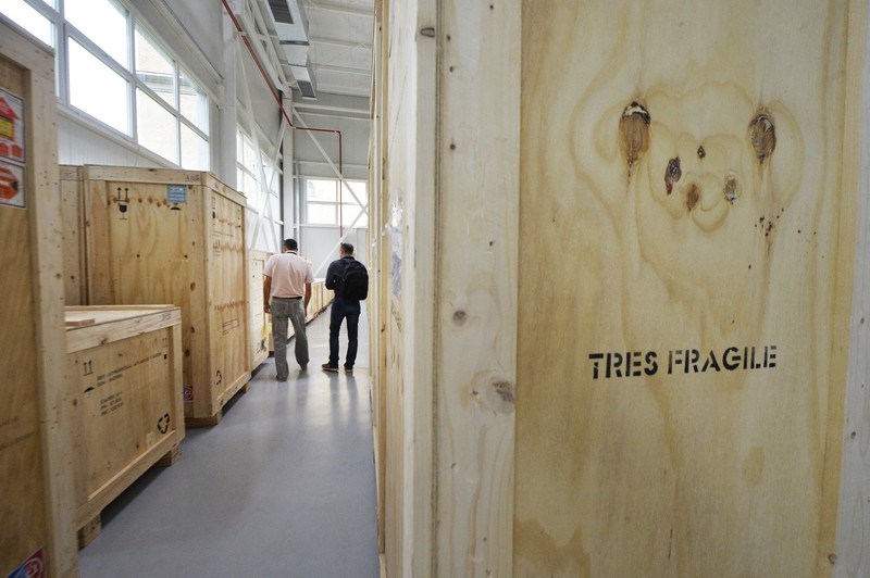 Primele componente ale laserului de la Măgurele Sursa foto: HEPTA