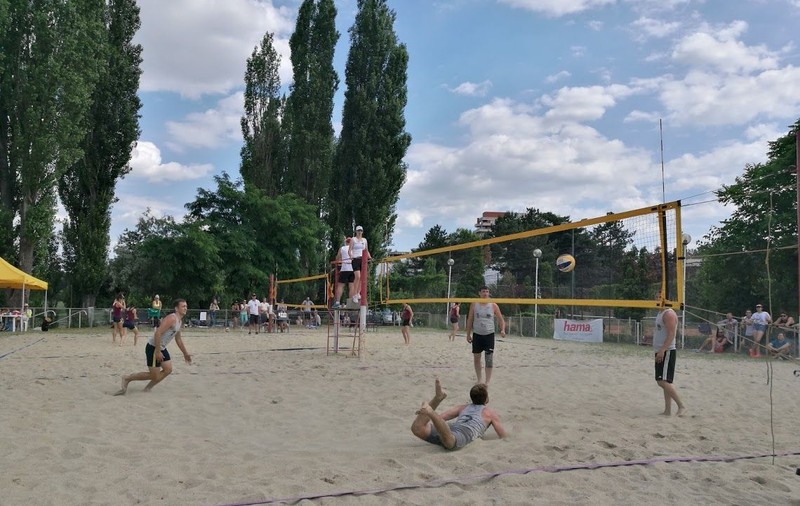 Turneul Hope - volei pe plajă și generozitate