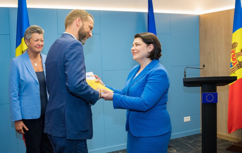 Republica Moldova a transmis a doua parte a chestionarului de aderare la UE