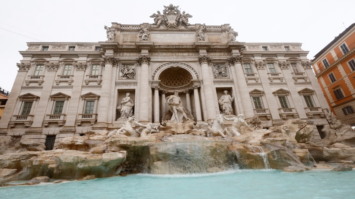 Fontana di Trevi din Roma a fost redeschisă după o restaurare de două luni Foto: Profimedia Images