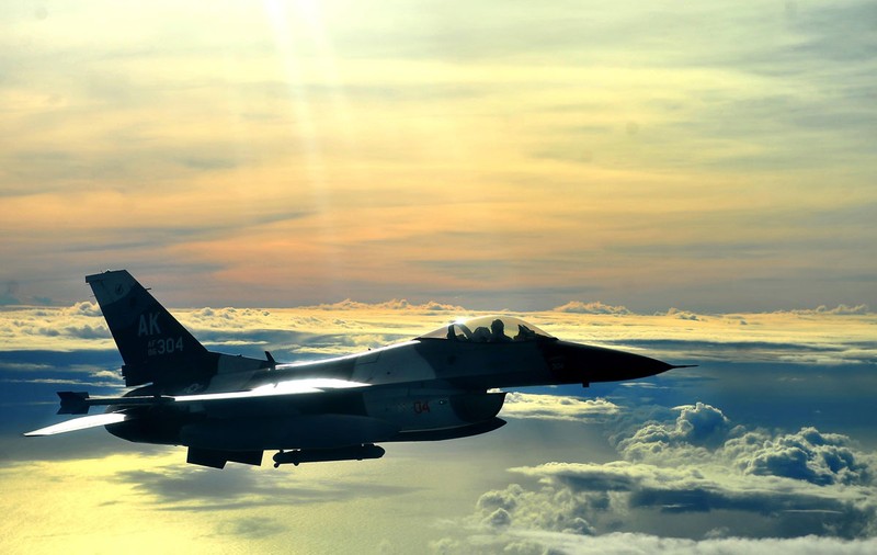 Avioanele F-16 vor fi produse în India!
