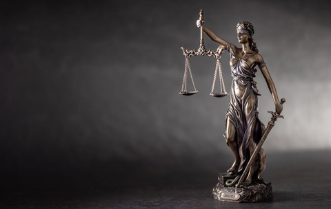 O platformă de inteligență artificială pentru legislația din România, lansată de o casă de avocatură și o firmă de tehnologie. Ce promite „Benvolio”