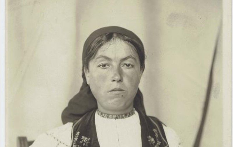 „Portretul unei imigrante”. Ambasada SUA la București a publicat o fotografie cu o româncă sosită la New York în 1907