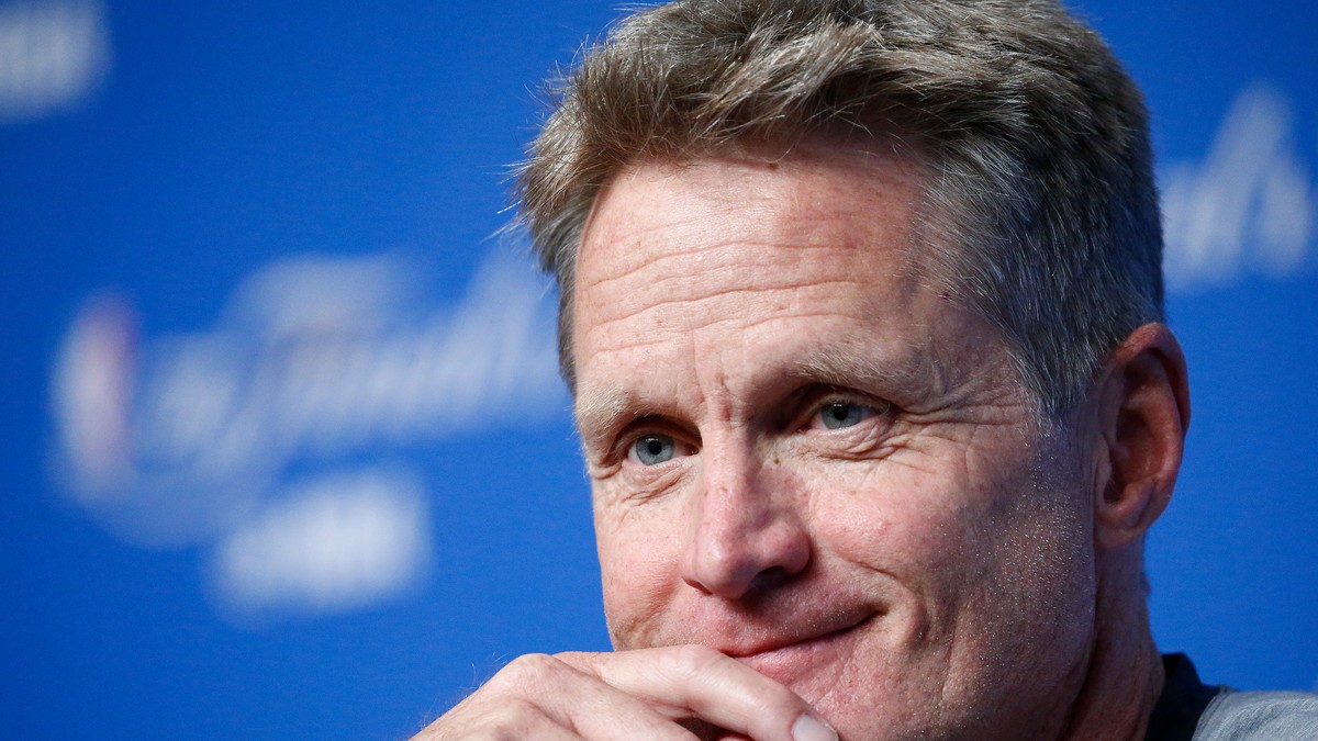 Steve Kerr rămâne la Golden State Warriors. Tehnicianul și-a prelungit contractul cu campioana ligii nord-americane de baschet