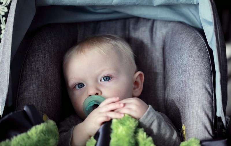 Top 6 Beneficii ale Achiziționării Unei Scoici Auto Pentru Bebe