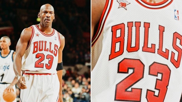 Michael Jordan de la Chicago Bulls în timpul meciului NBA All-Star din 1998, pe 8 februarie 1998, la Madison Square Garden din New York City. 