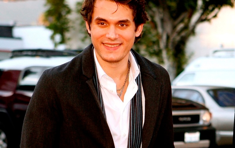 John Mayer şi-a luat un Ferrari pentru că era trist
