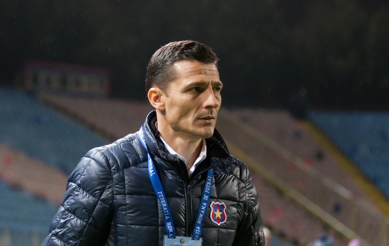 Steaua l-ar da afară pe Gâlcă, dar are o piedică. Jucătorii sunt cu Reghe!