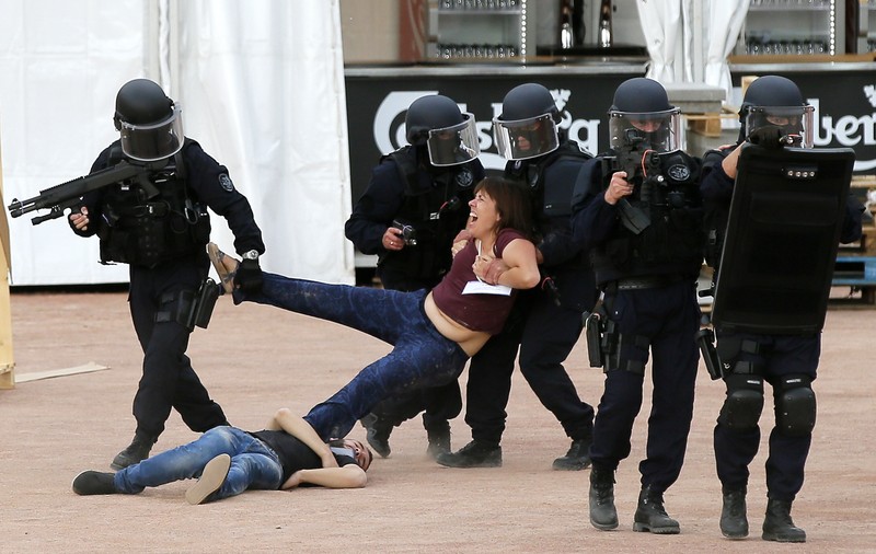 Euro 2016. Guvernul francez a lansat aplicația ”Alertă atentat"