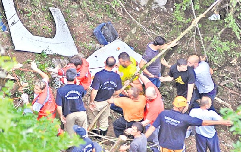 Ce s-a întâmplat azi, 26 iunie. România este în doliu național, după accidentul din 23 iunie 2013 din Muntenegru