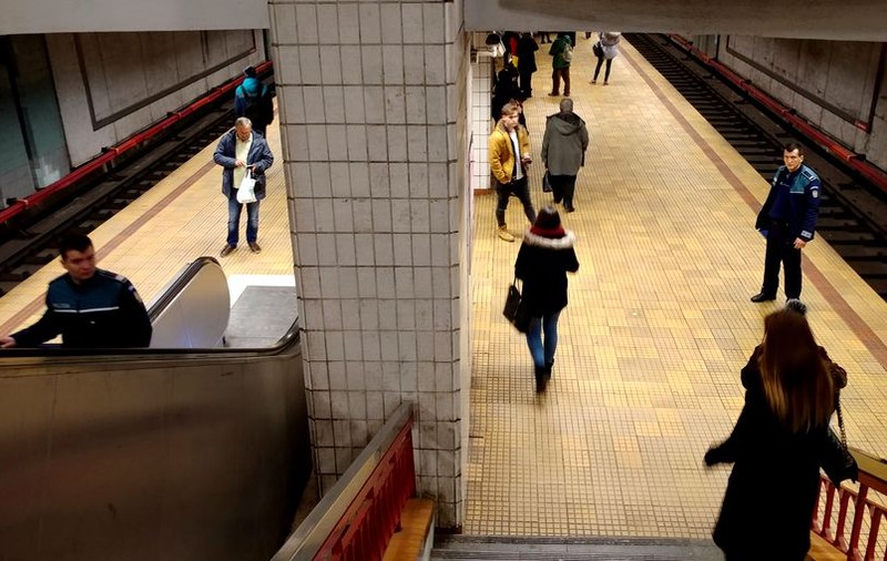 Circulație îngreunată la metrou pe magistralele 1 și 3