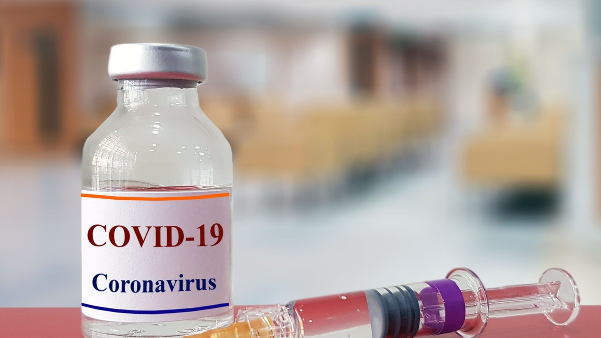 Riscurile unui vaccin pentru coronavirus făcut prea repede