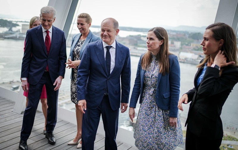 Olaf Scholz reiterează că se opune interzicerii vizelor turistice pentru ruși, invocând situația disidenților