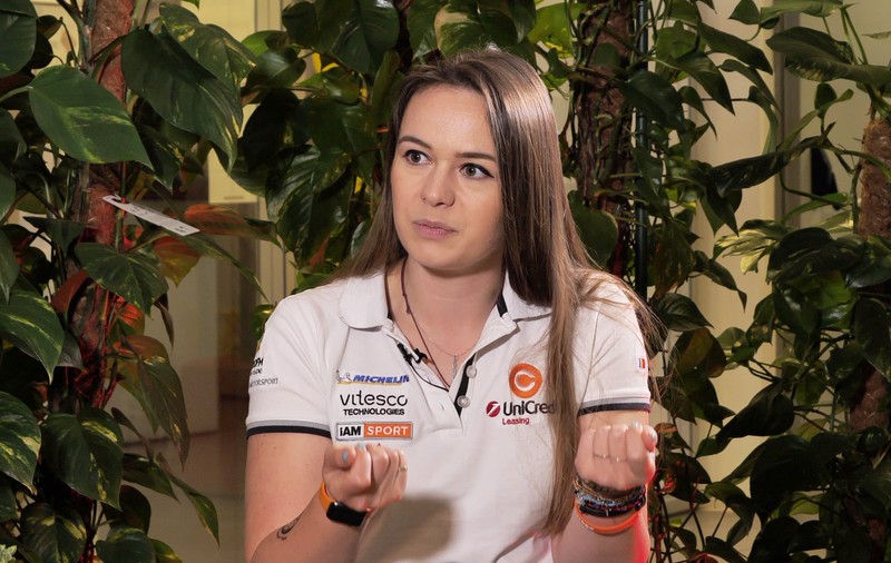 Cristiana Oprea, prima româncă-pilot care a concurat în Campionatul Mondial de Raliuri: „E greu să fii excepția și prima care face ceva”