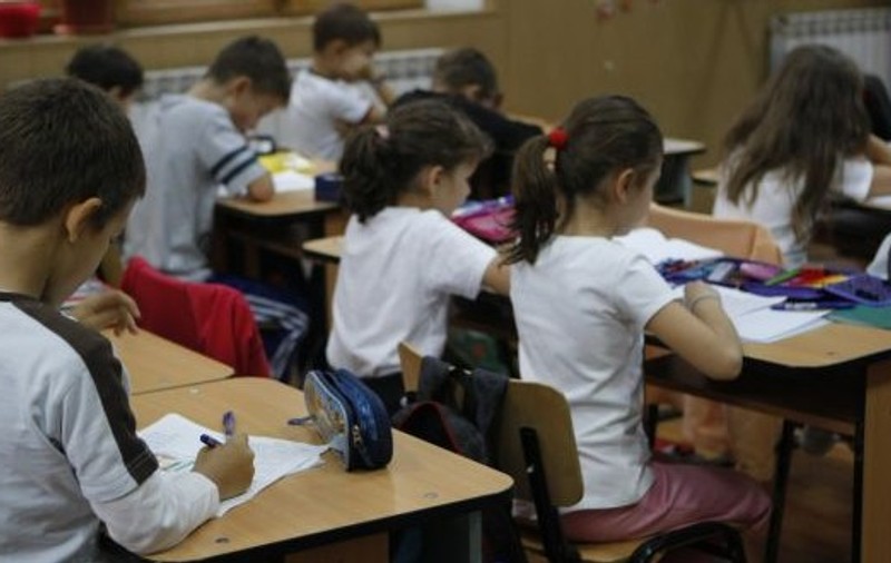Un profesor din Botoșani este acuzat că a agresat mai mulți elevi de clasa întâi