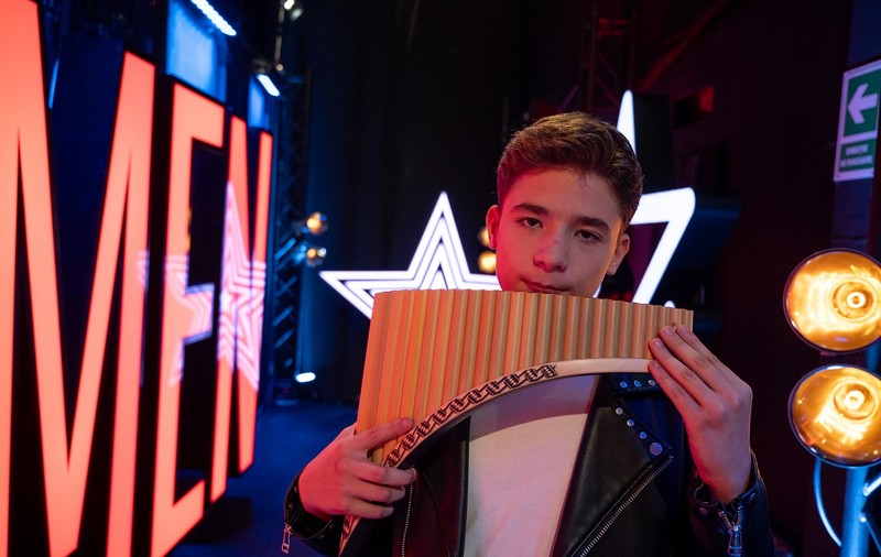 Prima ediție „Românii au talent”, sezonul 14. Andrei Ciaușu face spectacol la nai: „Mi-aș dori să fac folclorul românesc cunoscut și peste hotare”