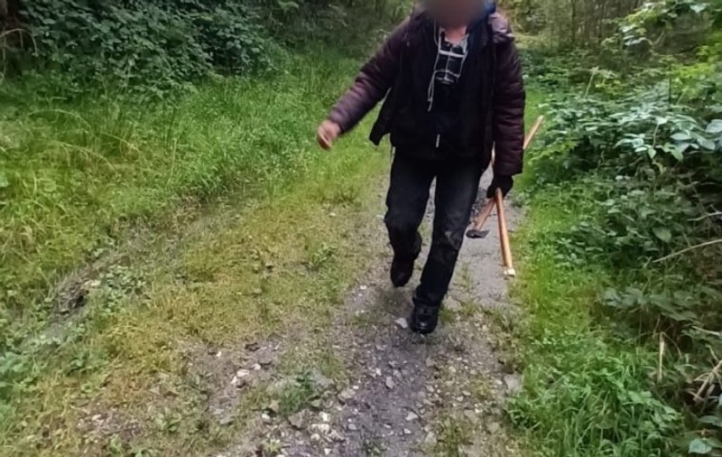 Un bărbat din Hunedoara care s-a rătăcit pe munte a supravieţuit opt zile doar cu fructe de pădure şi apă