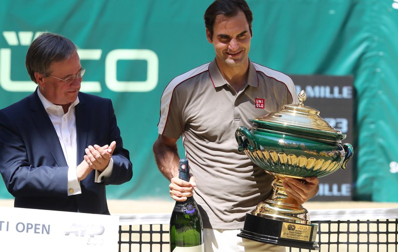 Roger Federer, al 10-lea titlu la Halle. Are 102, în total