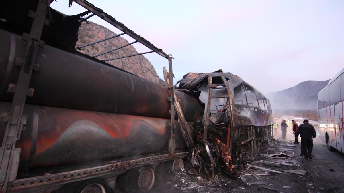 Accident grav de autobuz în centrul Turciei