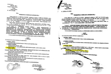 În avizul favorabil dat de primărie pentru construcția depozitului Lidl (stânga) nu apare nici o mențiune despre unitatea militară unde este radarul. Însă, în avizul pentru pepinieră (dreapta), se specifică acest amănunt la regimul tehnic