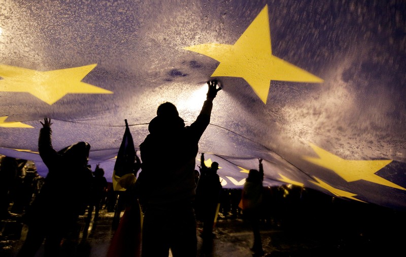 Presa francofonă, îngrijorată de preluarea președinției Consiliului UE de către România. Jurnaliștii scriu că țara noastră este „o bătaie de cap în plus pentru Europa” și „sinonimă cu corupția și deriva populistă”