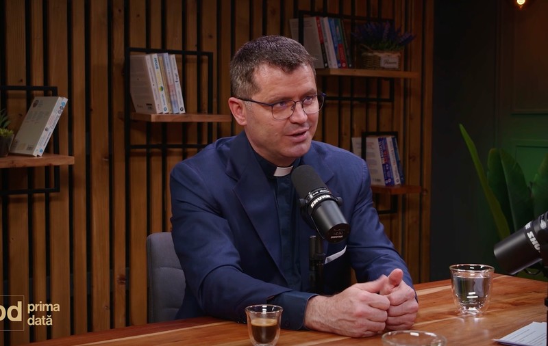 Părintele Francis Doboș, despre Dumnezeu, AI și fricile lumii moderne: „Fericirea e doar relațională. Nimeni nu este fericit singur”