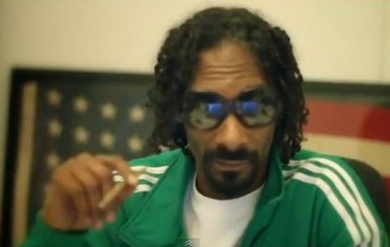 Snoop a aprins un joint in memoria lui Bob Marley | VIDEO