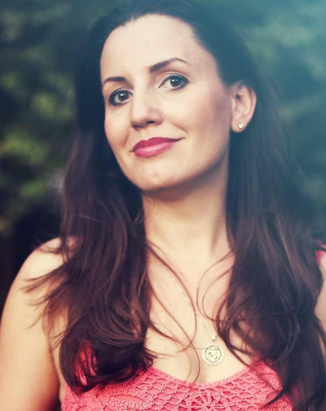 UPDATE / Femeie înjunghiată de fostul soț, într-o grădiniță din Capitală. Victima a murit la spital