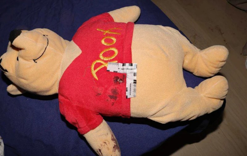 Cum a salvat ursulețul Winnie the Pooh viața unei fetițe de 2 ani, în timpul unui atac armat, în Suedia