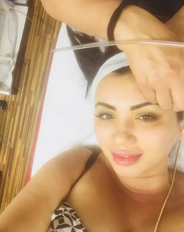 Adriana Bahmuțeanu, cu sânul la vedere. S-a dus la masaj, dar un detaliu i-a scăpat | FOTO
