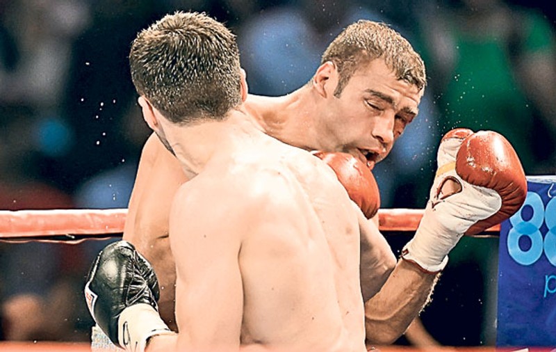 Carl Froch susţine că îl va bate măr din nou pe Bute