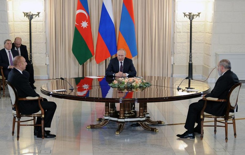 Armenia și Azerbaidjan s-au angajat „să nu recurgă la forță” în Nagorno-Karabah, după negocierile mijlocite de Putin