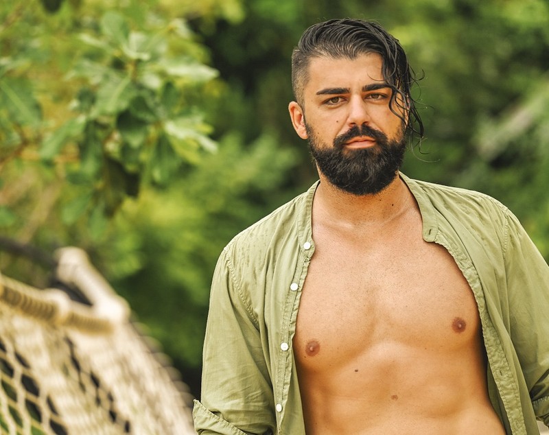 Situația se complică la „Insula Iubirii”. Alex, faţă în faţă cu ispita Ali, la bonfire. „De ce nu o laşi să îşi împlinească visurile?”