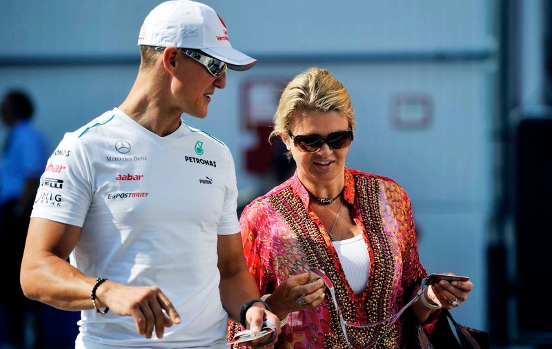 Soția lui Michael Schumacher este acuzată că ascunde adevărul despre starea de sănătate a fostului pilot de Formula 1