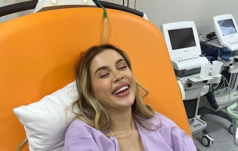 Emily Burghelea a născut un băiețel. Primele imagini cu bebelușul: „Faceți cunoștință cu voinicul nostru de 10”