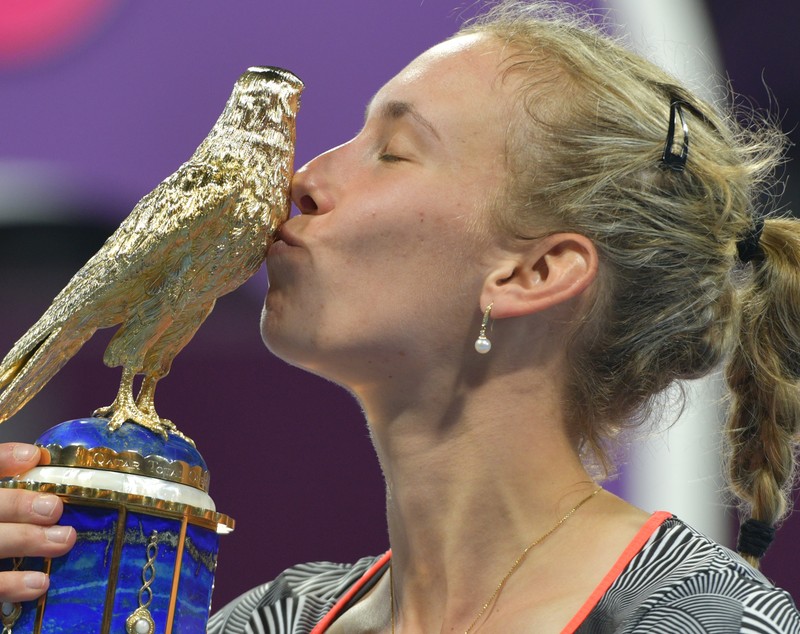 VIDEO | Simona Halep a pierdut finala de la Doha 2019! Belgianca a revenit incredibil, deși a acuzat probleme medicale în setul 2